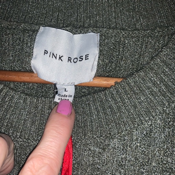 Pink Rose sage green soft sweater. Size Lg. - Picture 4 of 7
